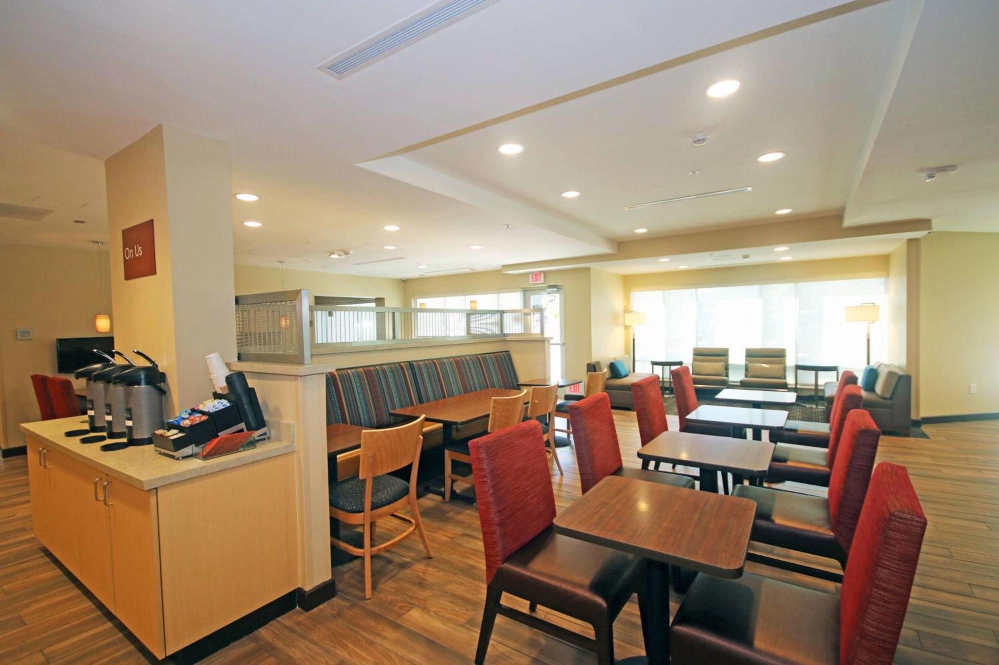 Towneplace Suites By Marriott Charleston-North Charleston Ngoại thất bức ảnh