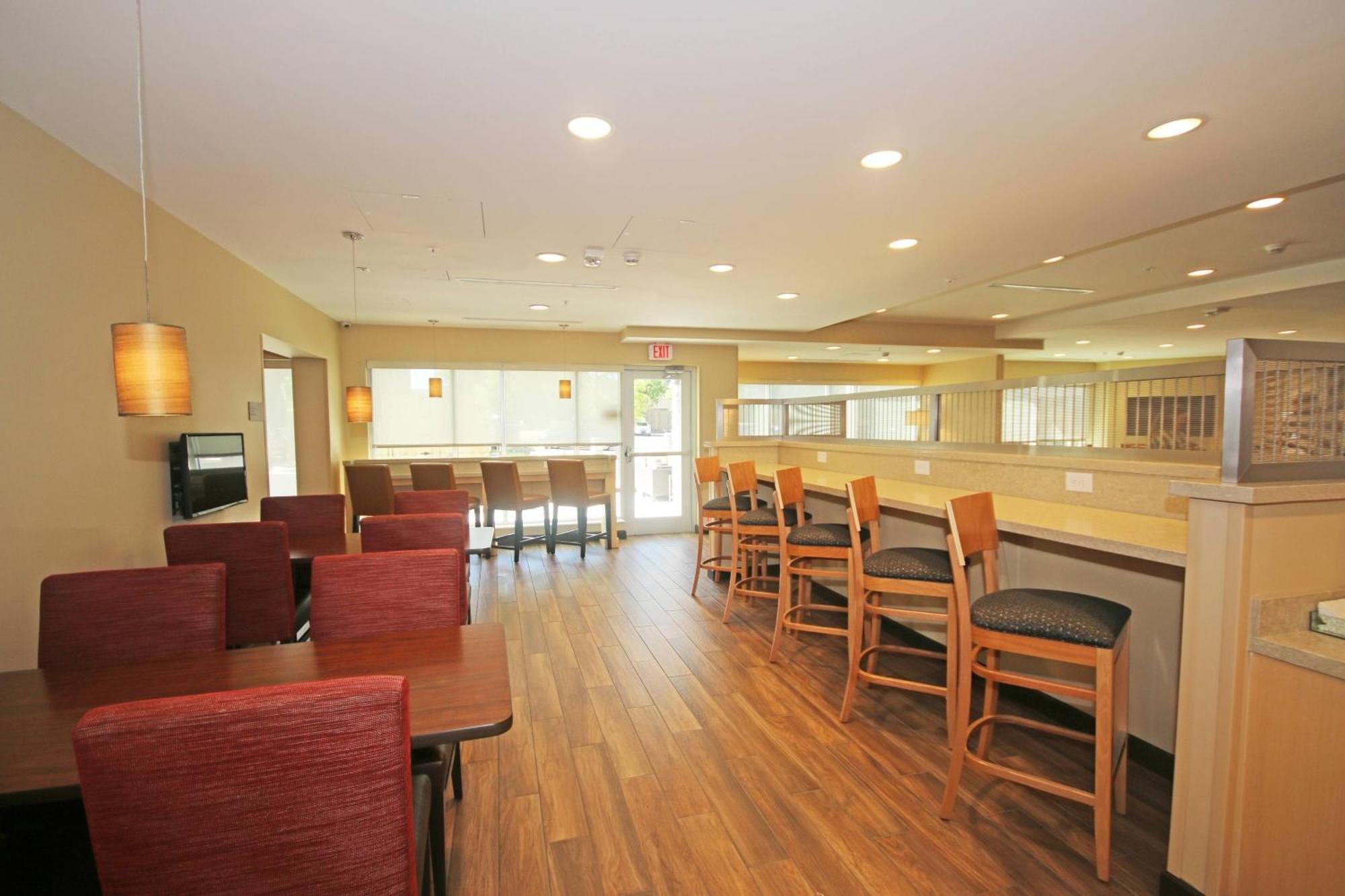 Towneplace Suites By Marriott Charleston-North Charleston Ngoại thất bức ảnh